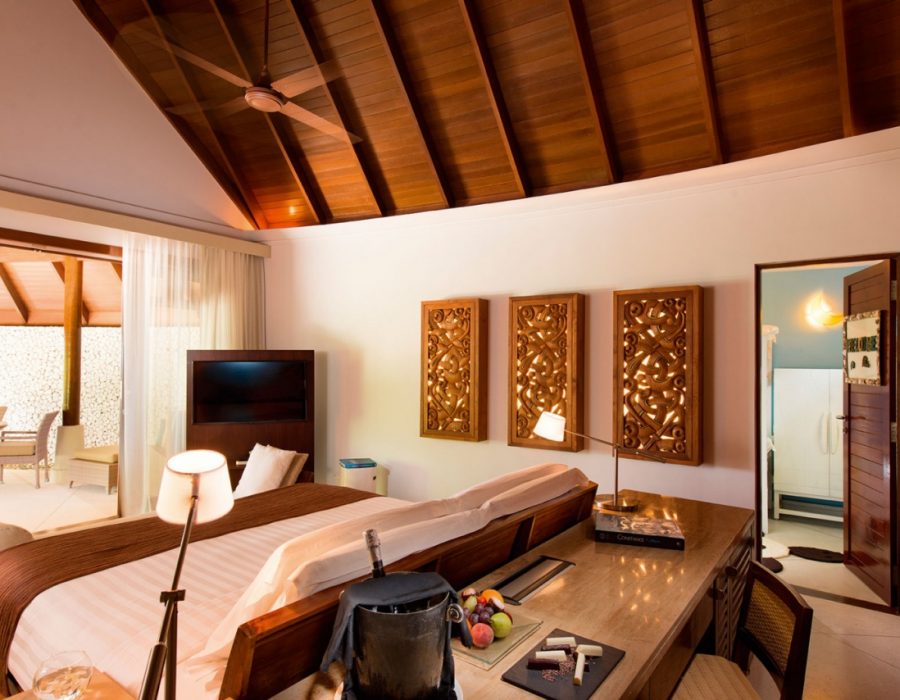 halaveli-maldives-2016-family-villa-bedroom-02